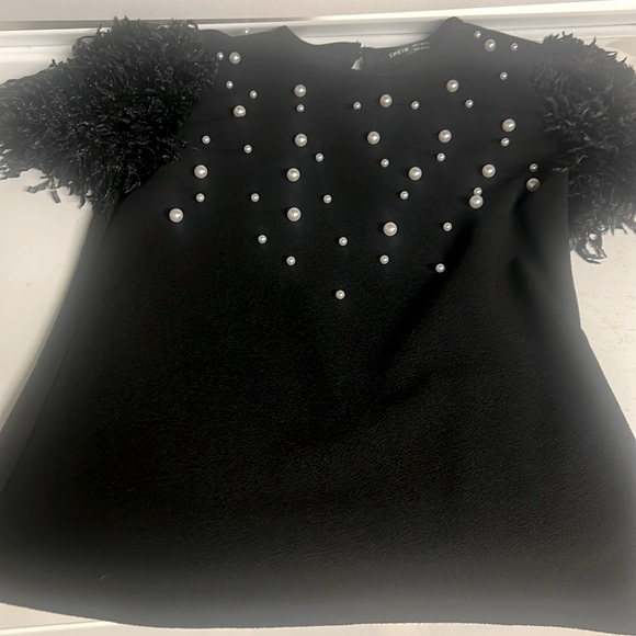 Never worn top from SHEIN black with faux turn sleeves and pearls - Picture 1 of 1